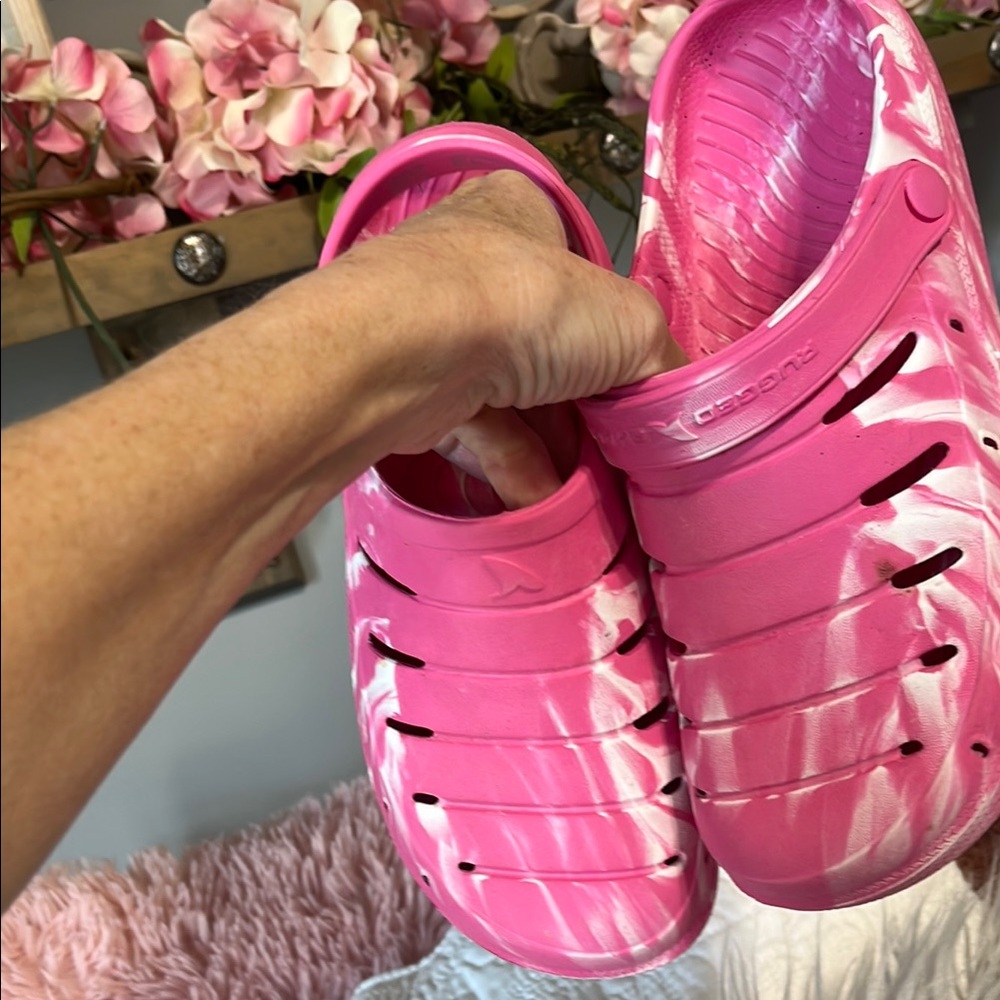 Kids Pink Beach Clogs